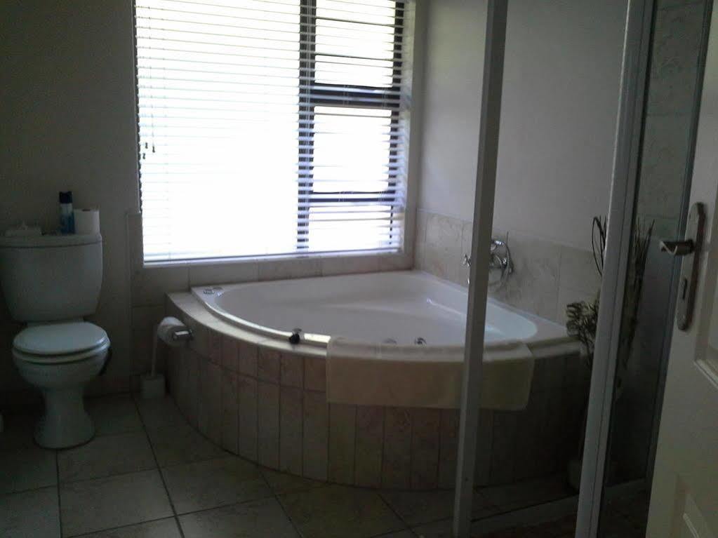 Hotel Sheilan House Port Alfred Exterior foto
